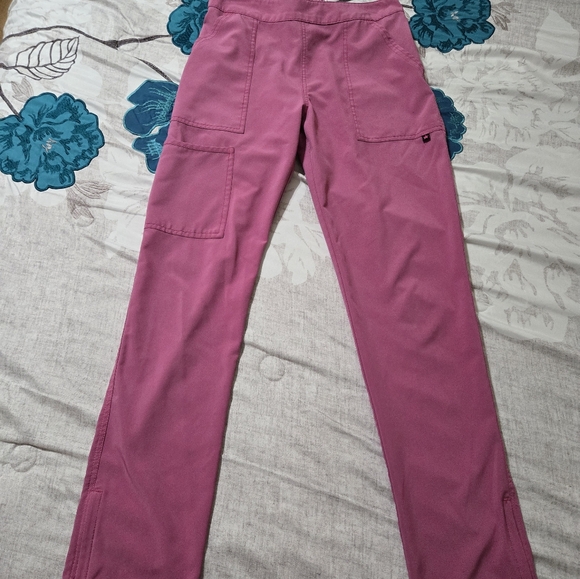 Pink Scrub Set - Picture 5 of 9